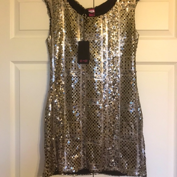 🇮🇹 Save the Queen Sequined Dress (NWT) - Picture 11 of 16